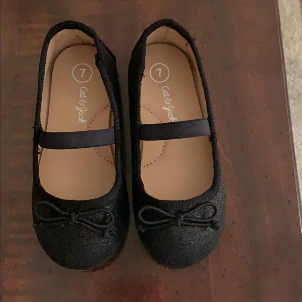 Toddler slip on size 7